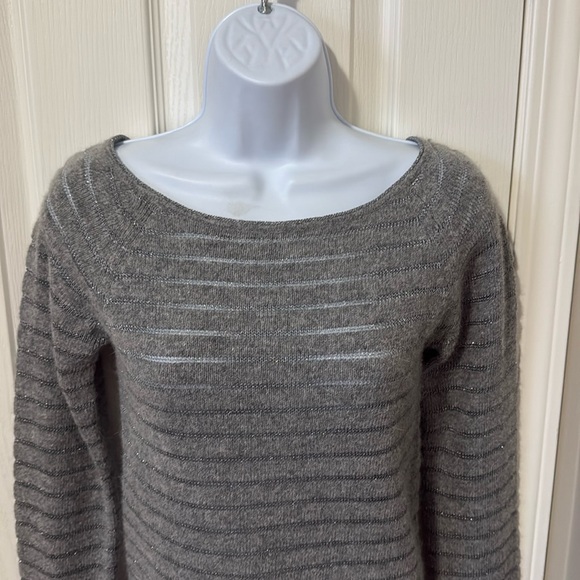 ZARA Sweater - Picture 2 of 7